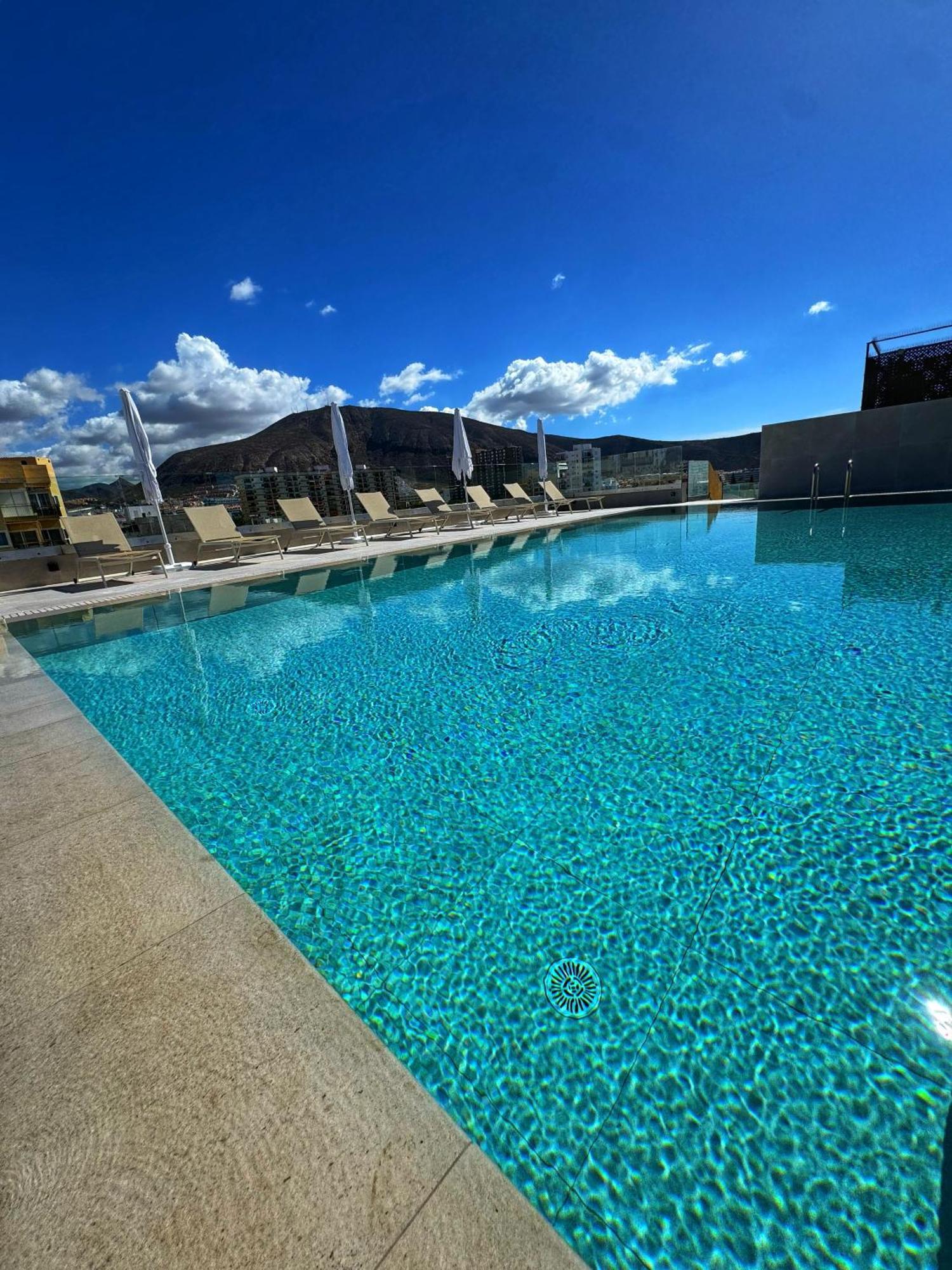 Hotel Reveron Plaza ลอส กริสเตียนอส ภายนอก รูปภาพ